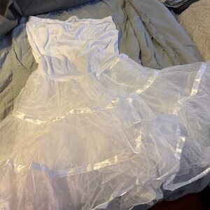 NWOT petticoat 2X - wedding / dance